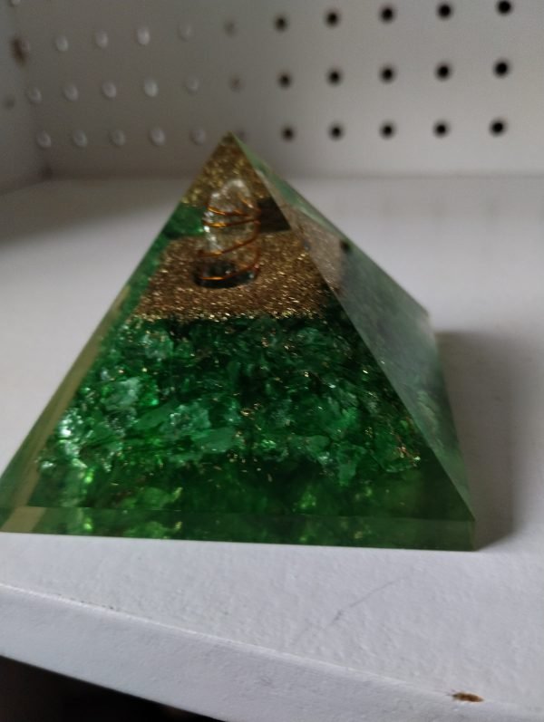 Green Onyx Seed of Life Orgonite Pyramid 3" - Image 6