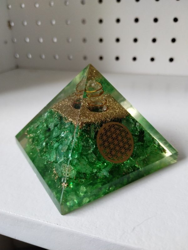 Green Onyx Seed of Life Orgonite Pyramid 3" - Image 4