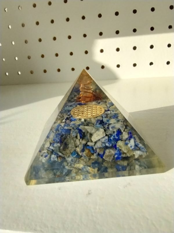 Lapis Lazuli Orgonite Pyramid 3" w/ Spiral Copper - Image 2